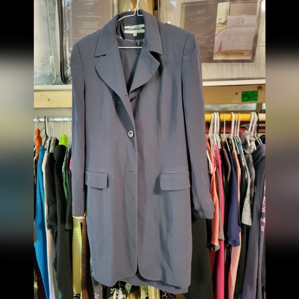 Ice Cube By Michael Paris-New York 2 Pc Dress Buisness Suit. Size 12 NWOT